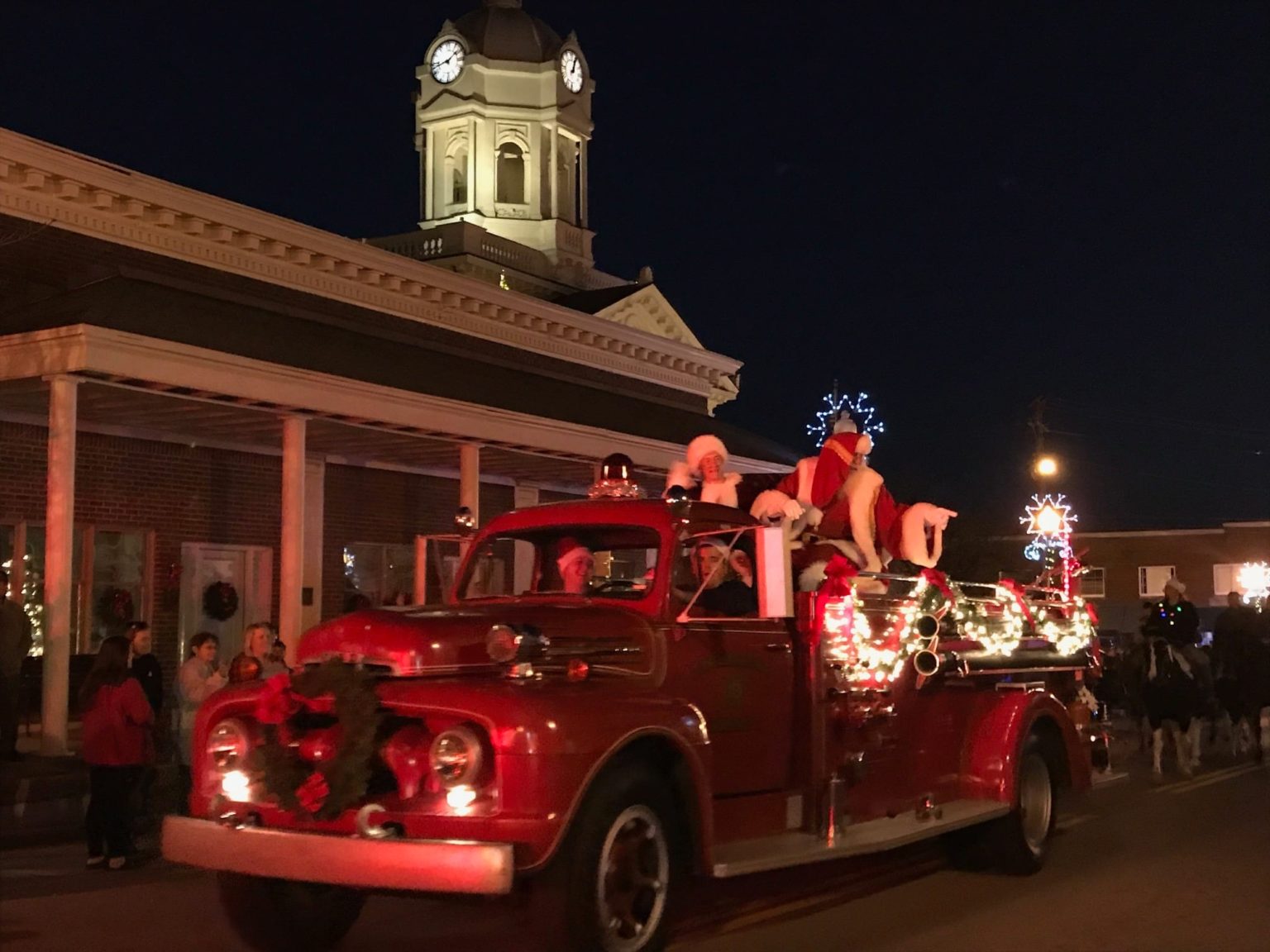 2022 City of Lawrenceburg Christmas Parade City of Lawrenceburg, Kentucky